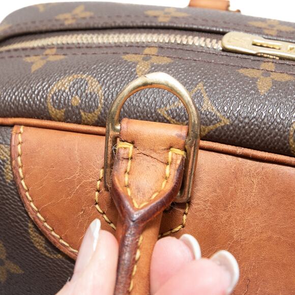 Louis Vuitton Monogram Deauville Cosmetic Carry-On Over Night Luggage Purse - Picture 10 of 16